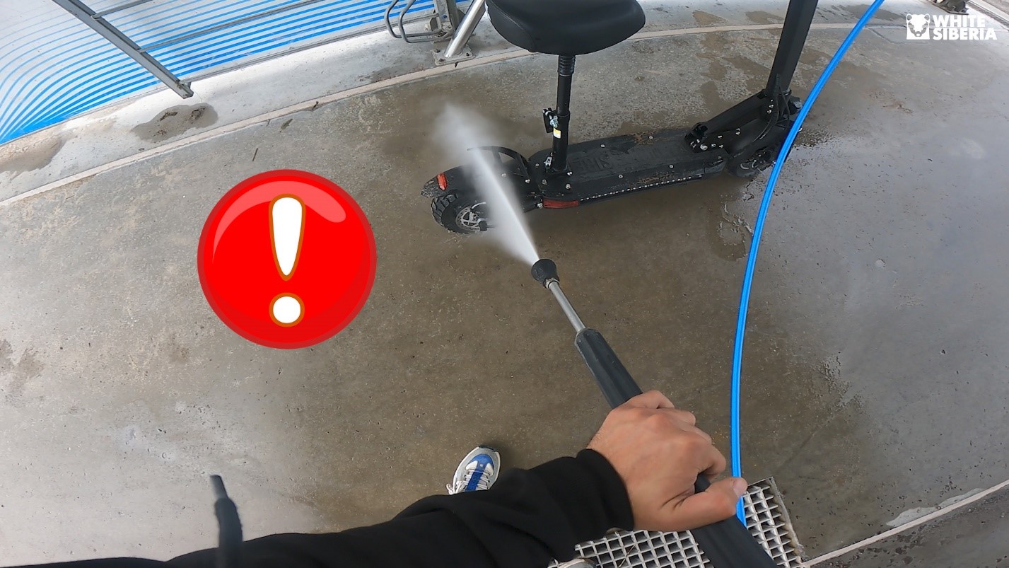 Мойка самоката кёрхером