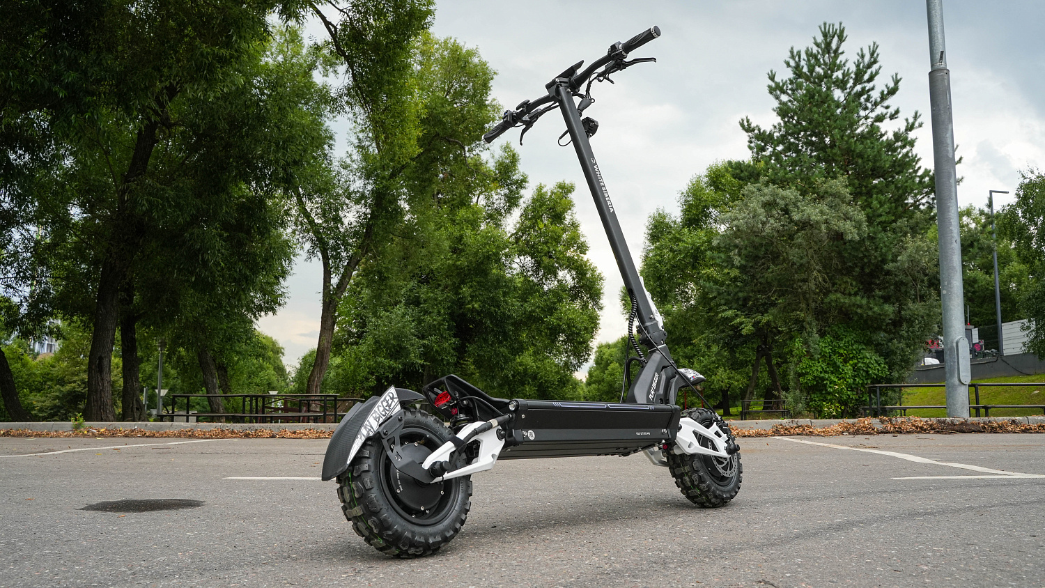 Электросамокат WHITE SIBERIA NERPA LIMITED 2026