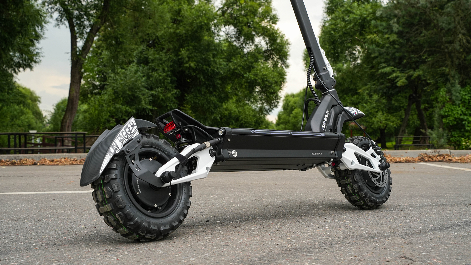 Электросамокат WHITE SIBERIA NERPA LIMITED 2026
