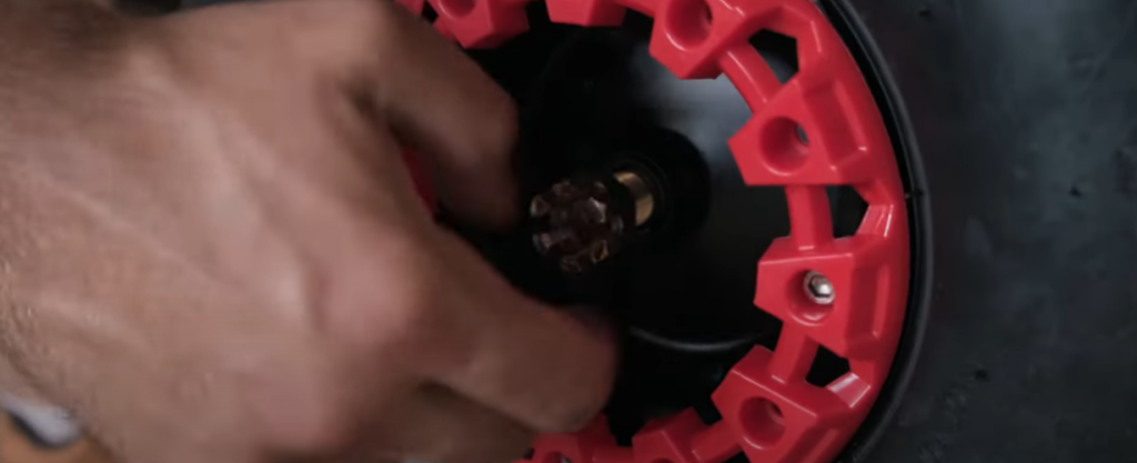 Крепление рулевой тяги