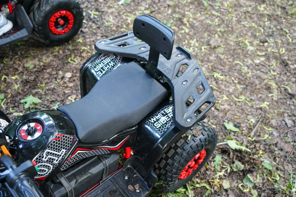 Крепления для багажа на электроквадроцикле